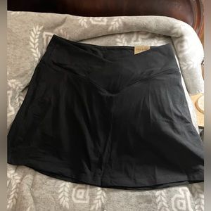 ⭐️⭐️NWT VS PINK SKORT-XL